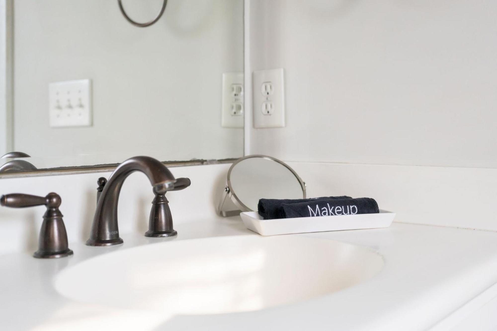 Downtown Wilmington Home ~ Pet Friendly Zewnętrze zdjęcie